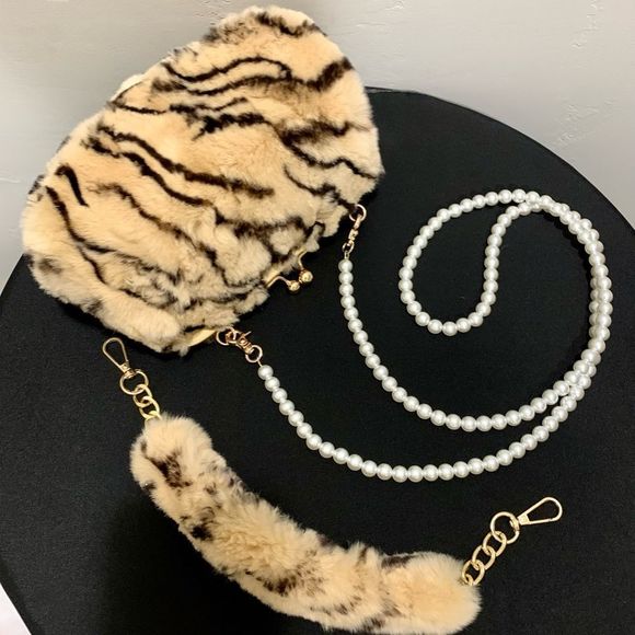 NWT Handmade Real Rex Rabbit Fur Kisslock Wristlet/Crossbody & 2 Strap Styles - Picture 12 of 14